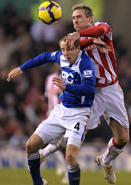 更是一个反 更是一个反