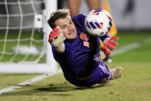 渐占据优势 渐占据优势